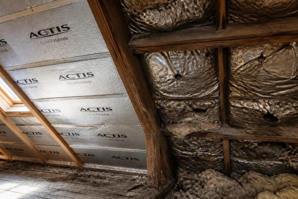 découvrez les raisons pour lesquelles l'isolant actis peut perdre de son efficacité dans les combles et comment préserver ses performances pour un meilleur confort thermique.